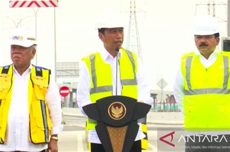 Presiden Sebut Tol Semarang Demak Juga Berfungsi Sebagai Tanggul Laut