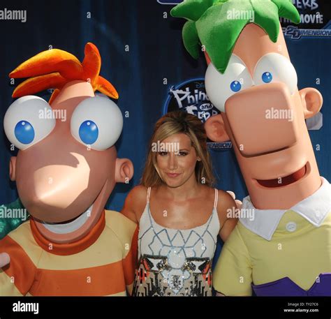 Phineas And Ferb Candace Smiling