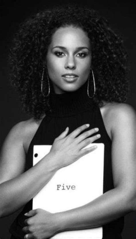 Alicia Keys Photo 275 Sur 592 Lastfm Black White Art Pretty Black