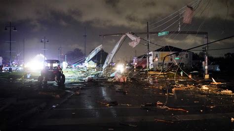 Tornados Atingem Sul Dos Eua Causam Uma Morte E Muitos Estragos