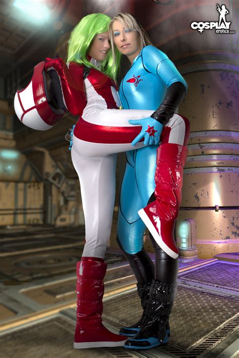 CosplayErotica Miriya Robotech Vs Zero Samus Aran Nude Cosplay