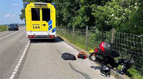 Gossau Sg Mofafahrer Nach Selbstunfall Unbestimmt Verletzt