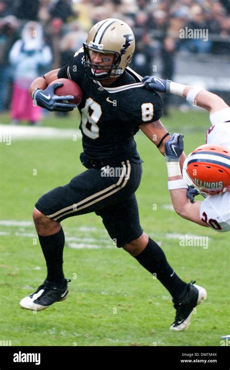 Illinois vs Purdue Boilermakers .(8) Keith Smith (20) Garrett Edwards ...