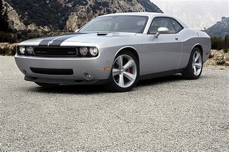 Video Review: Dodge Challenger