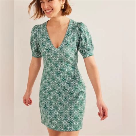 Boden Dresses Nwt Boden Vneck Jersey Mini Green And White Short