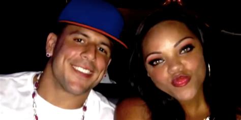 Aaron Hernandez’s Ex Fiance And Lawyer Fire Back At Chilling Netflix Documentary About His Life