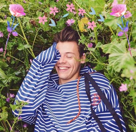 Cherry Edit 🍒 ‎ ‎harry Styles ‎ ‎ Amino