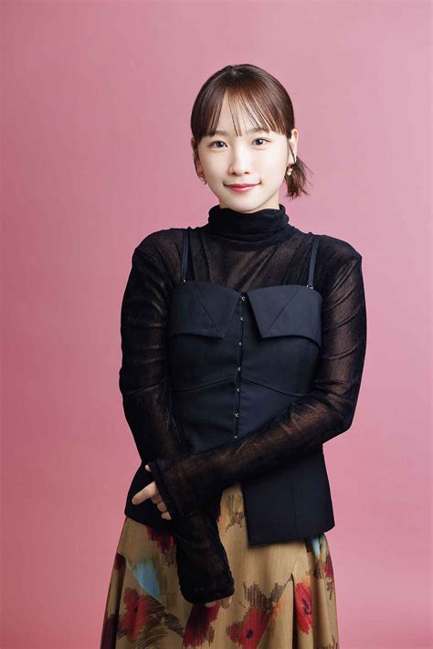 「となりのナースエイド」川栄李奈インタビュー「和気あいあいとチームが一つになって作品を作っている感じがしています」 日テレ系1・10スタート