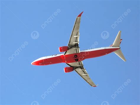 Red Plane Aeroplane Flying Takeoff Photo Background And Picture For ...