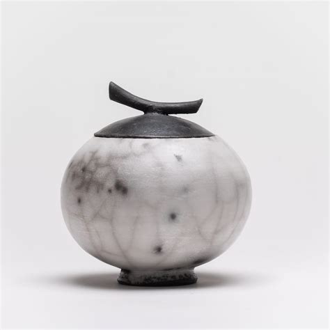 Raku Burk Naked Keramiker Eva Dart