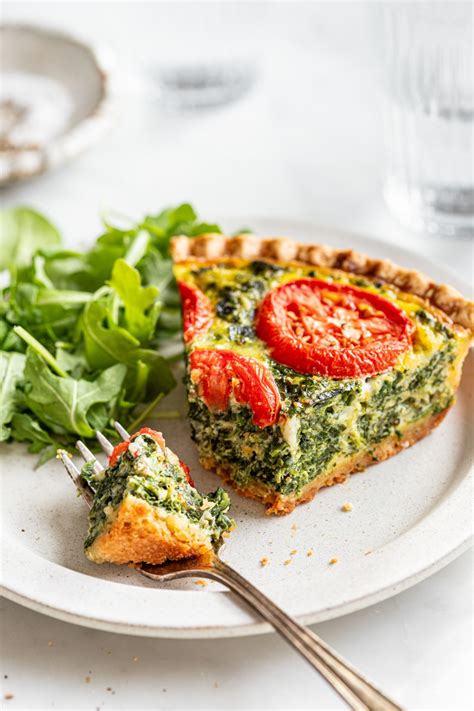 Tomato & Spinach Quiche with Cottage Cheese (Vegetarian) - The Natural Nurturer