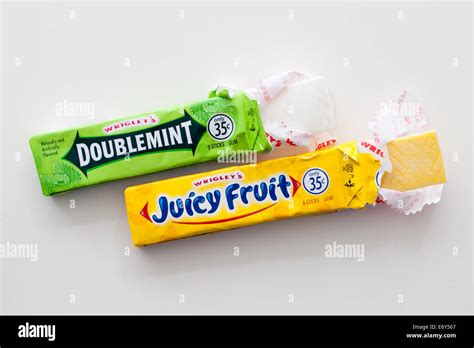 Juicy fruit chewing gum hi-res stock photography and images - Alamy