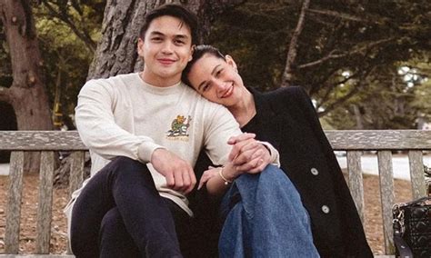 Bea Alonzo And Dominic Roque Enjoy A Romantic Dinner Date Videos