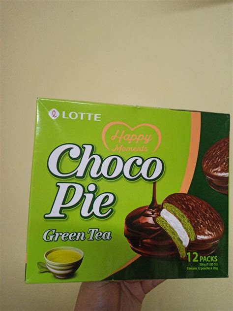 Lotte Choco Pie (green tea or brown sugar milk tea), Food & Drinks ...
