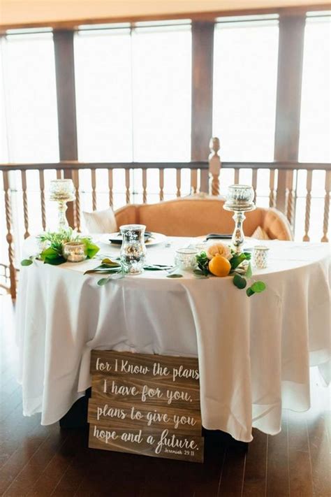 18 Vintage Wedding Sweetheart Table Decoration Ideas