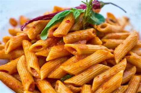 How to cook pasta with sauce - KitchenViva