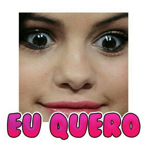 An Image Of A Woman S Face With The Words Eu Quero On It