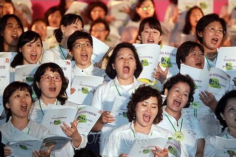 6월항쟁 25주년을 맞아 10일 오후 서울광장에서 열린 오마이포토