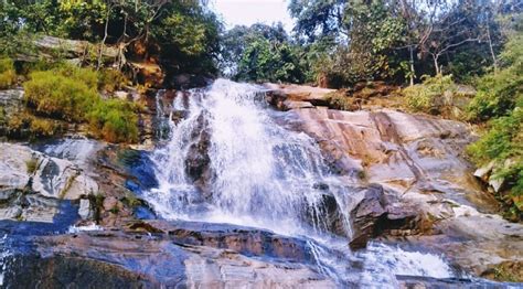 Bamni Falls(Places)(Ajoydha Circuit) - Purulia Tourism