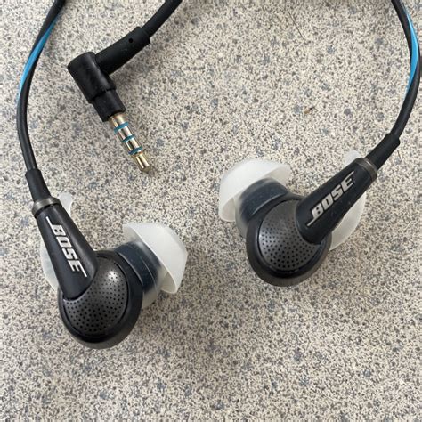 Bose QuietComfort 20 Noise Cancelling Headphones Bose QC20 Earbuds ...