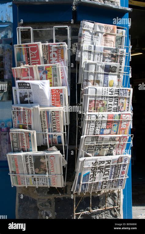 Local Regional And National Uk British Newspapers In Rack Outside