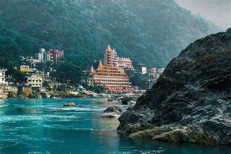 WHY RISHIKESH IS A MUST VISIT PLACE? | by vani singhania | Medium