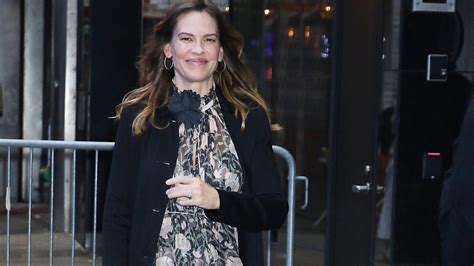 Hilary Swank Se Convertir Madre Primeriza De Mellizos A Los Uppers