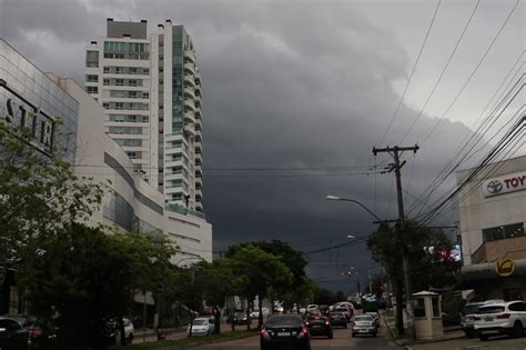 Defesa Civil Emite Alerta Para Risco De Temporal Em Porto Alegre