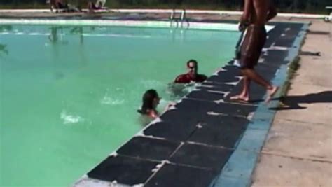 Bikini Babe Gets Nasty Shock When Man S Prank Goes Horribly Wrong Daily Star