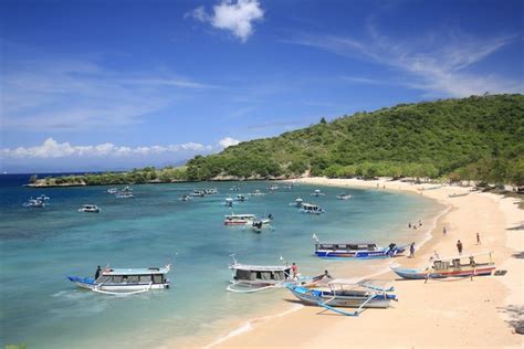 Top 4 Things to Do in Pink Beach Lombok