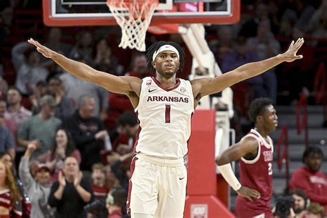 Razorbacks Beat Troy After Late 17 0 Run Whole Hog Sports