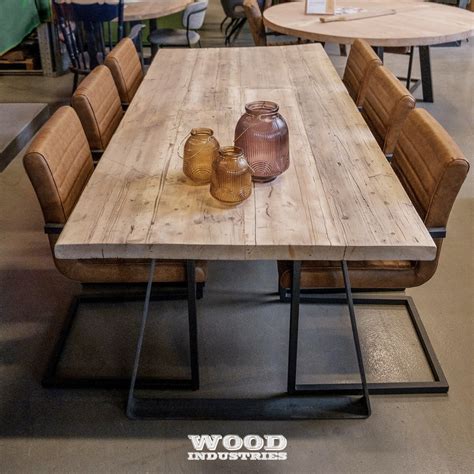 Industriële houten eettafel 220cm nu te koop bij Woodindustries