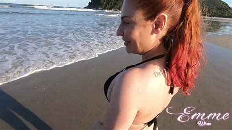 Hot Big Assed Women Showing Off Naked On The Beach Cnn Amador