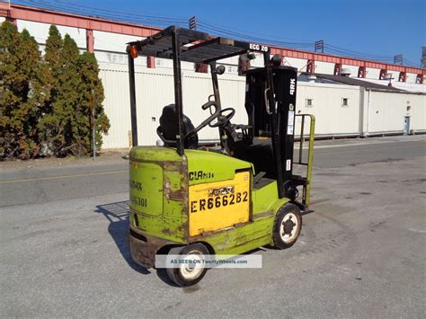 Clark Ecg20 4 000 Lb Electric Forklift Side Shift Triple Mast