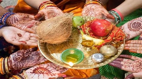 Karwa Chauth Puja Vidhi 2023 करवा चौथ के दिन इस विधि से करें पूजा