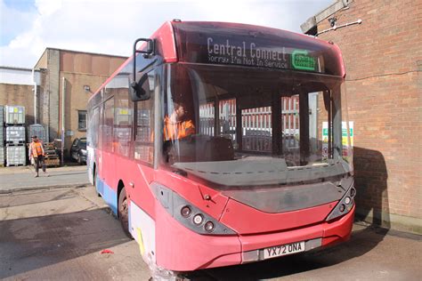 Now Ex Central Connect Vectare Enviro 200 MMC YX72ONA Flickr