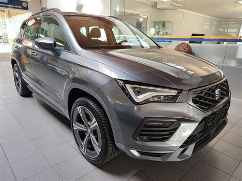 Seat Ateca Fr Drive Tsi Dsg Drive Ahk Areaview Zoll Navi