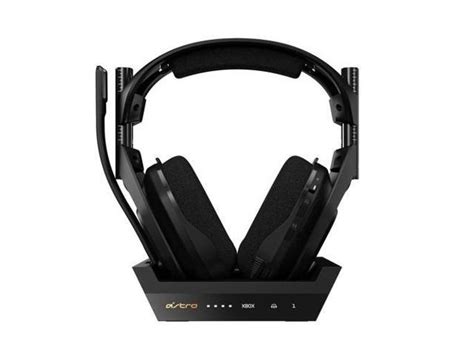 Astro Gaming A50 Wireless Headphones With Base Station Bundle With Gaming Mouse