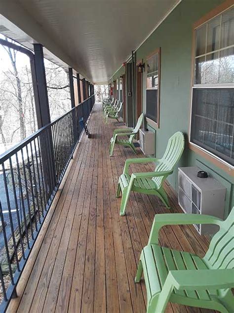 Eureka Springs Motel Rooms | The Lodge | Eureka Springs, Arkansas