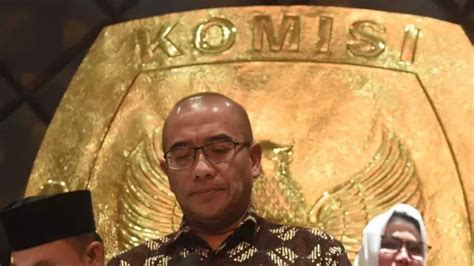 Hal Ketua Kpu Ri Hasyim Asyari Dipecat Anggota Dpr Ri Hati Hati