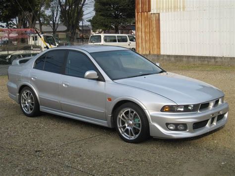 Mitsubishi Galant Image