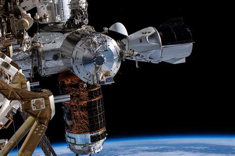 Spacex Awarded Nasa Contract For Crewed Iss Launches Flying Magazine