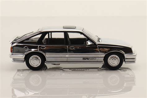 Vanguards VA09807 Vauxhall Cavalier Mk II SRi 130 Chrome LCC Model