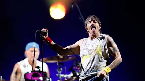 Red Hot Chilli Peppers revela o primeiro single do seu próximo álbum PurePop