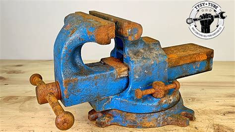 Rusty Swivel Vise Perfect Restoration Youtube