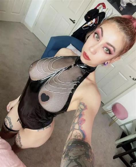 F M Mistress Looking For A Serious Sub Snapchat Kimtext Nudes