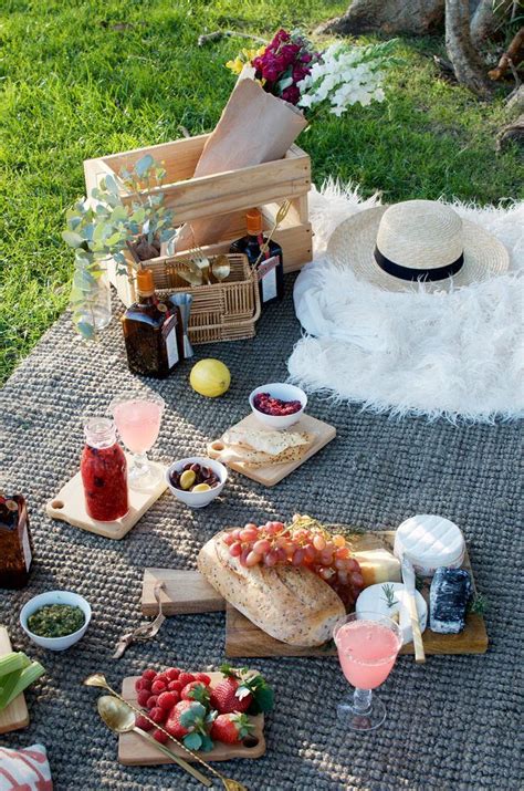 Five Rules For The Perfect Picnic A Pair And A Spare Piquenique De