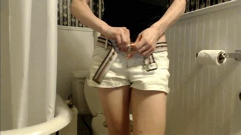 Pee On The Toilet Backwards 4 Hot Redhead Squirting Milf Clips4sale