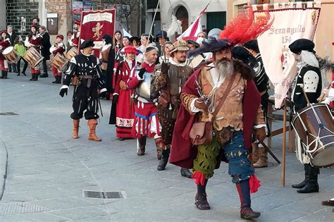 Di Gioved Sere Destate A Lucignano Propone Una Serata Storica La