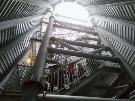 Neuer Aussichtsturm auf dem Glatzer Schneeberg eröffnet